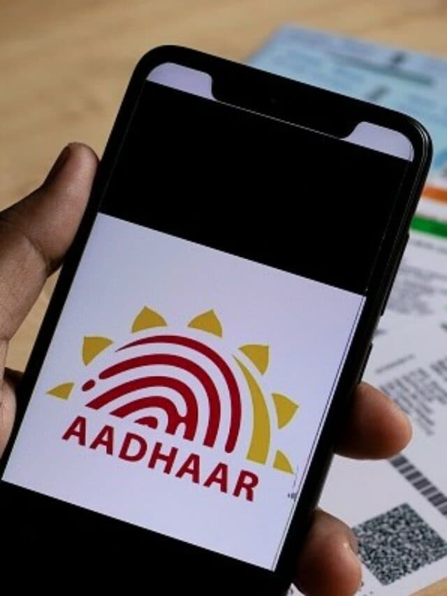 Aadhar Card Address Change Online: नहीं लगाने पड़ेंगे च्वॉइस सेंटर के चक्कर, घर बैठे आसानी से अपडेट कर सकेंगे आधार कार्ड में एड्रेस, सबसे आसान तरिका जानें यहां