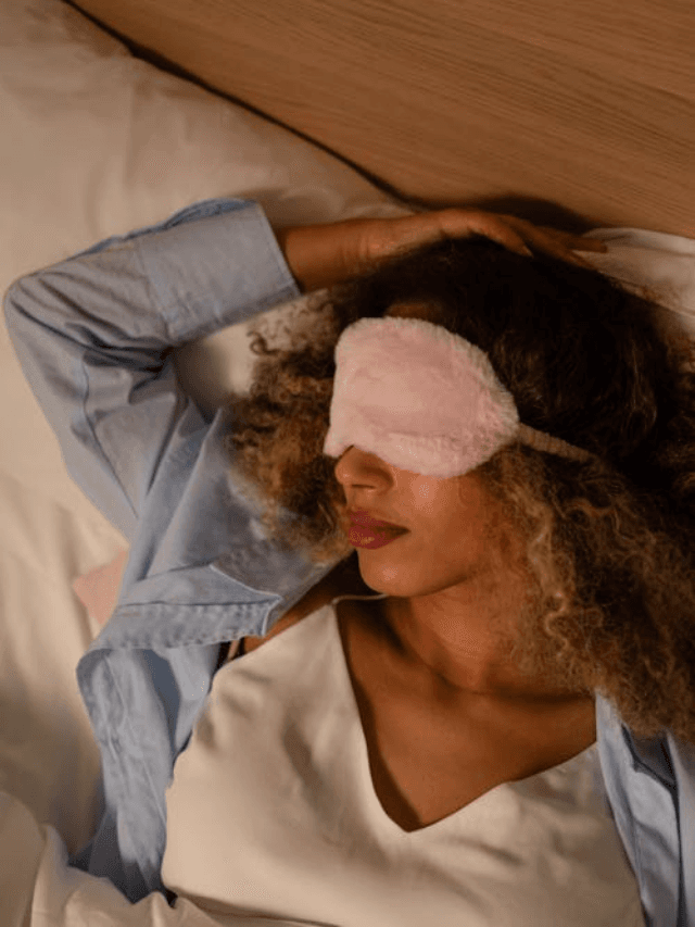 Benefits of sleeping on left side : बांई करवट सोने के ये 8 फायदे आपको कर देंगे हैरान; आज ही सुधारें सोने का तरीका