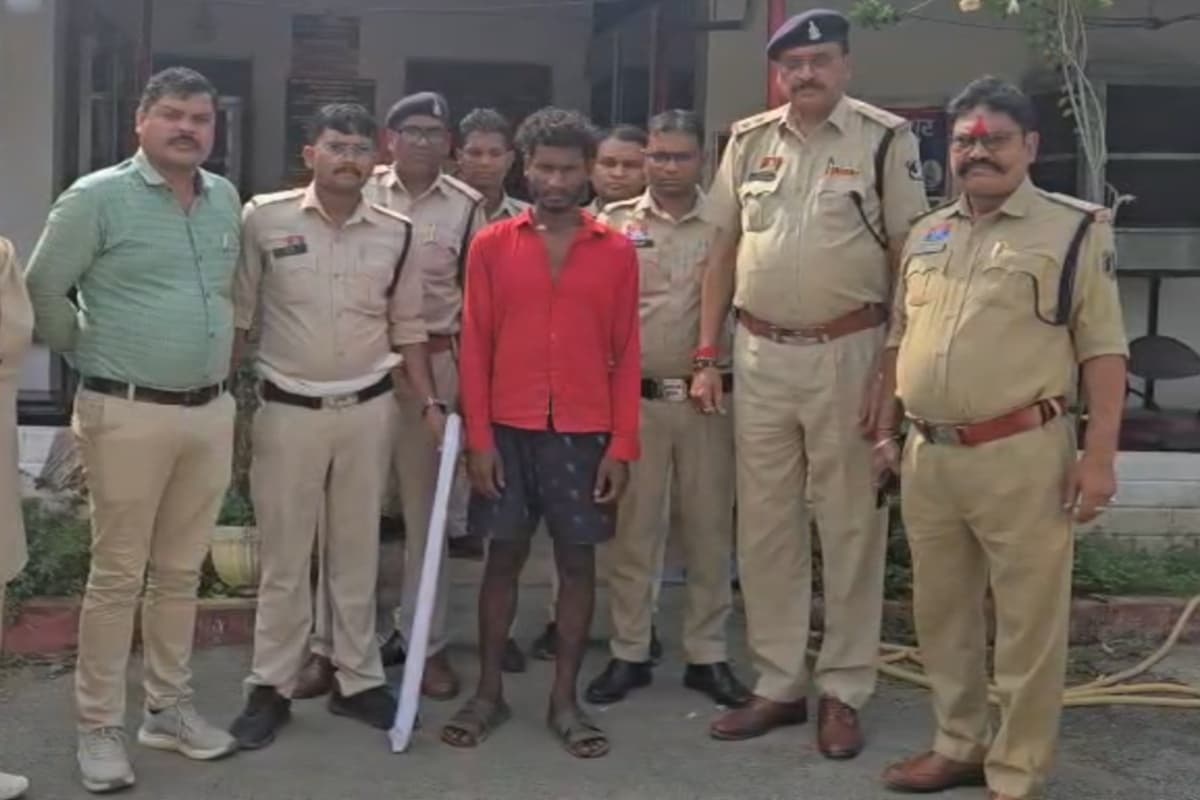 CG Crime News: छत्तीसगढ़ के इस जिले में झकझोर देने वाली वारदात! पत्नी के प्राइवेट पार्ट में डाला लोहे का औजार, आरोपी पति पहुंचा सलाखों के पीछे