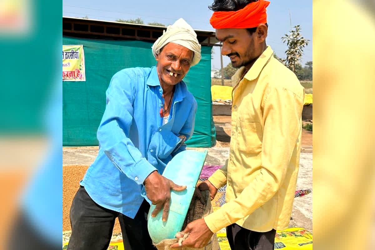 Dhamtari Chana Purchase Record: छत्तीसगढ़ के इस ज़िले ने ‘विश्व की सबसे बड़ी अनाज भंडारण योजना’ में बनाया कीर्तिमान, प्रदेश के कुल चने का 50% अकेले खरीदा