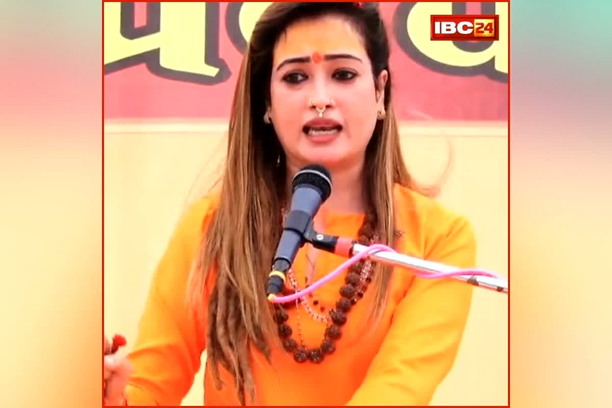 Harsha Richhariya Pravachan: ग्लैमर छोड़ साध्वी बनीं हर्षा रिछारिया, अब मंच से सुनाई माता सती की कथा, बताया इन शक्ति पीठों का रहस्य