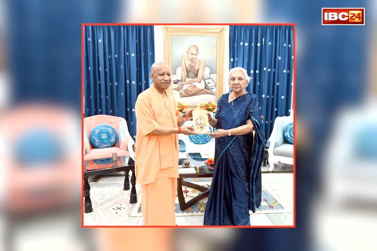 CM Yogi Adityanath News: मंत्रिमंडल विस्तार की अटकलों के बीच सीएम योगी आदित्यनाथ ने की राज्यपाल से मुलाकात, कैबिनेट में किन दिग्गजों को मिल सकती है जगह, जानें यहां