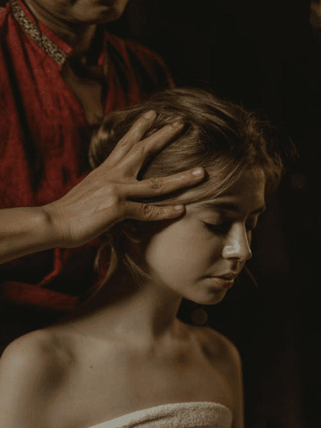 Benefits of scalp massage : बालों के लिए चम्पी है जादुई औषधि! हफ्ते में 2 बार मालिश से मिलेंगे ये 8 बड़े फायदे