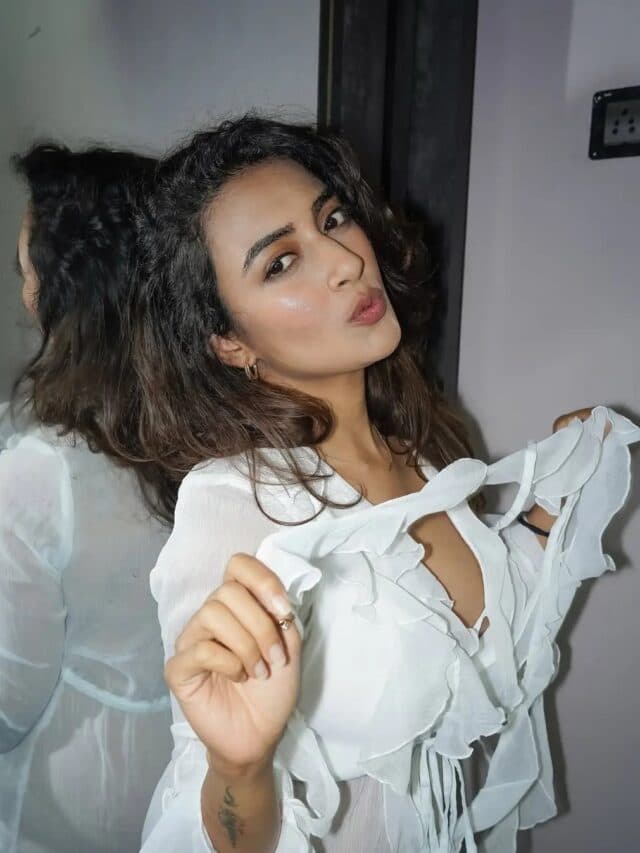 Jinal Joshi Hot Pics: इस मराठी एक्ट्रेस ने बढ़ाया सोशल मीडिया का पारा, शेयर की हद से ज्यादा बोल्ड तस्वीरें, देखें यहां