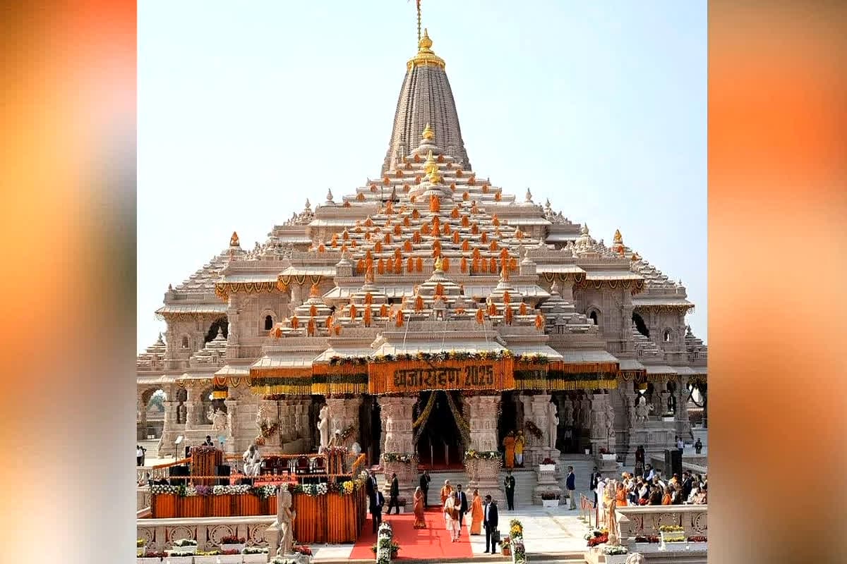 NindakNiyare: दुविधाओं से मुक्त हो जाइए, क्या चल रहा है ठीक से समझ जाइए