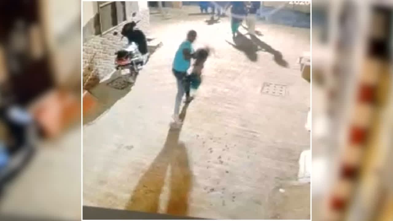 Haryana Viral Video: क्रूरता की सारी हदें पार, पिता ने अपनी ही 4 साल की बेटी के साथ की हैवानियत, CCTV देख दहल उठेगा दिल