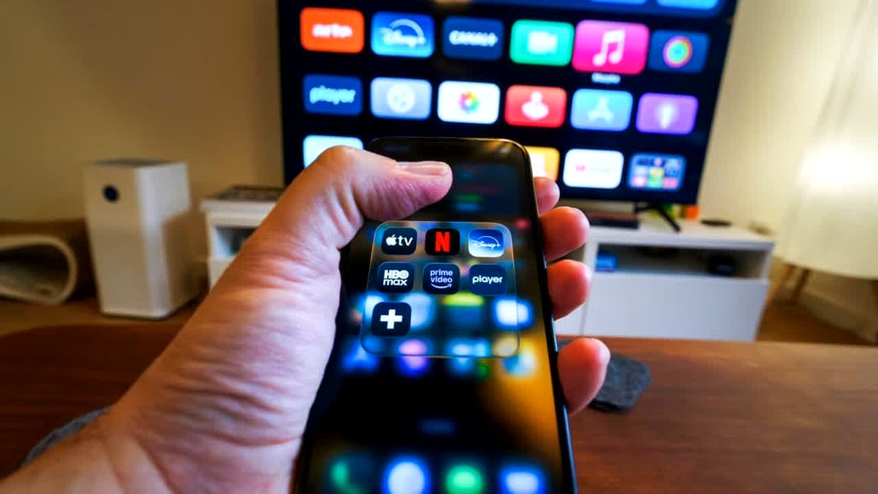 (Netflix vs YouTube Data Usage/ Image Credit: Pexels)