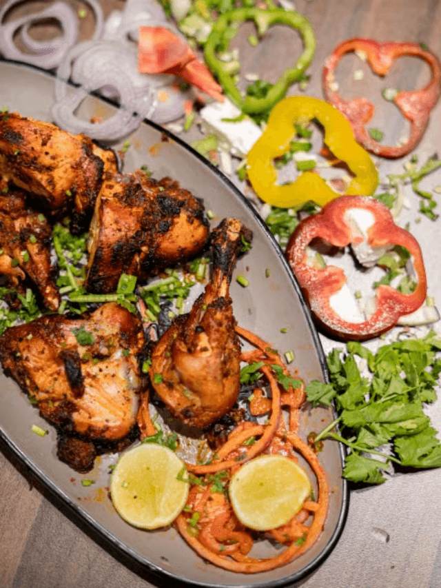 Famous Chicken Dishes : स्वाद में नंबर 1! चिकन से बनने वाली भारत की 5 सबसे मशहूर और लाजवाब डिशेज