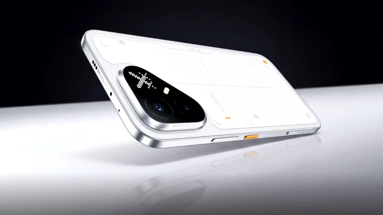Pova 8 Pro 5G Price: पहली सेल में POVA 8 Pro 5G पर तगड़ा ऑफर! 3000 रुपये की भारी कटौती, अब सिर्फ इतनी कीमत में मिल रहा ये धांसू फोन