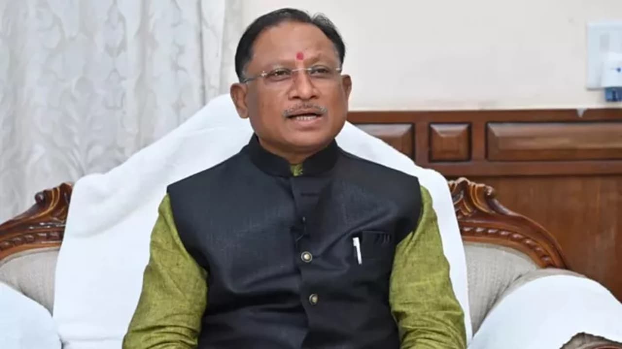 CG News: हॉस्टल में अव्यवस्था पर भड़के सीएम साय, जिम्मेदारों पर कार्रवाई के दिए निर्देश, कहा- समस्या बताने के लिए छात्रों को पैदल चलना पड़े, यह स्वीकार्य नहीं