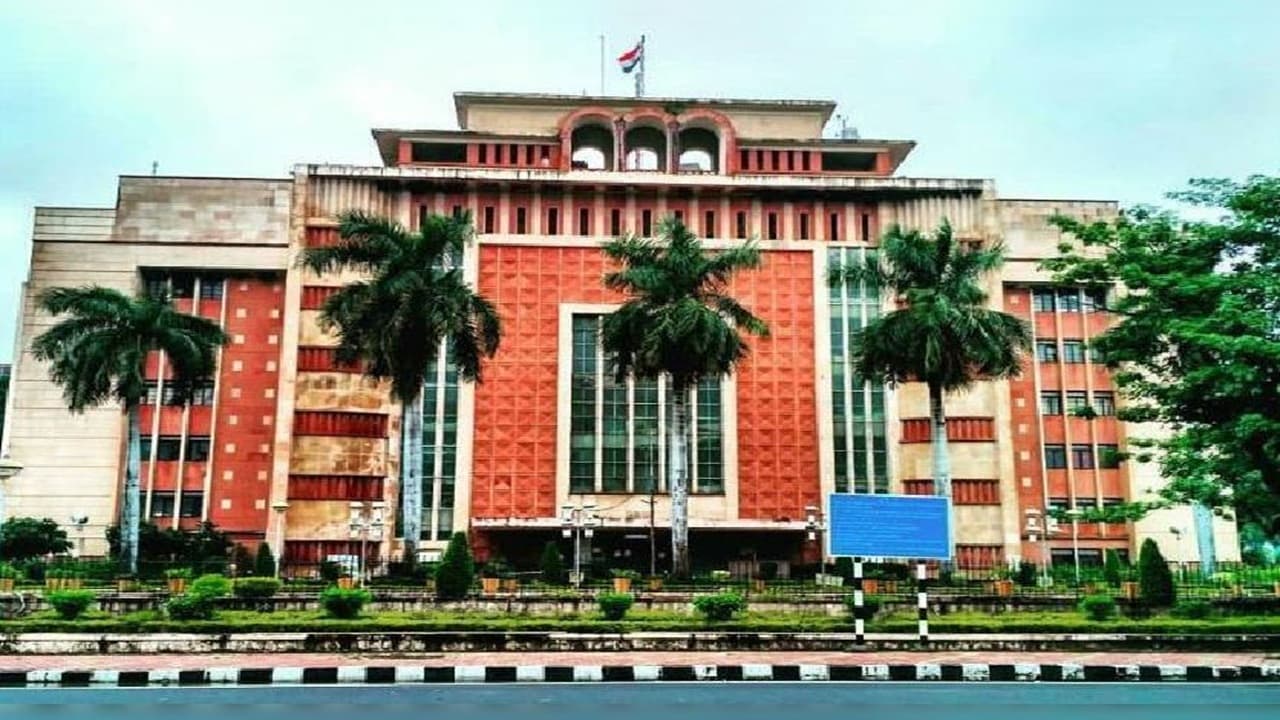MP Pensioner News: पेंशनरों के लिए अच्छी खबर! इतने दिनों में होगा पेंशन फाइलों का निपटारा, देरी हुई नपेंगे विभाग के अधिकारी