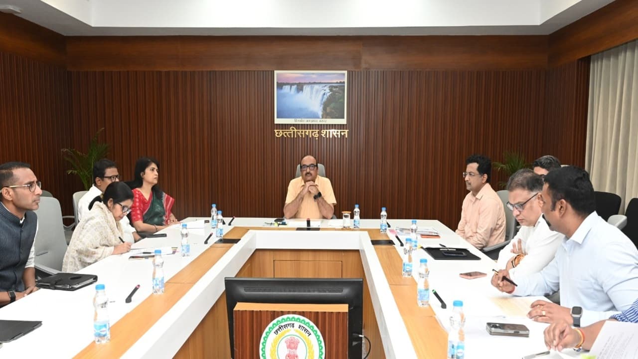 Chhattisgarh Rajyotsav 2026: इतने दिनों का होगा इस बार का राज्योत्सव, मुख्य सचिव ने ली अफसरों की बैठक, विभागों को बांटी गई जिम्मेदारी