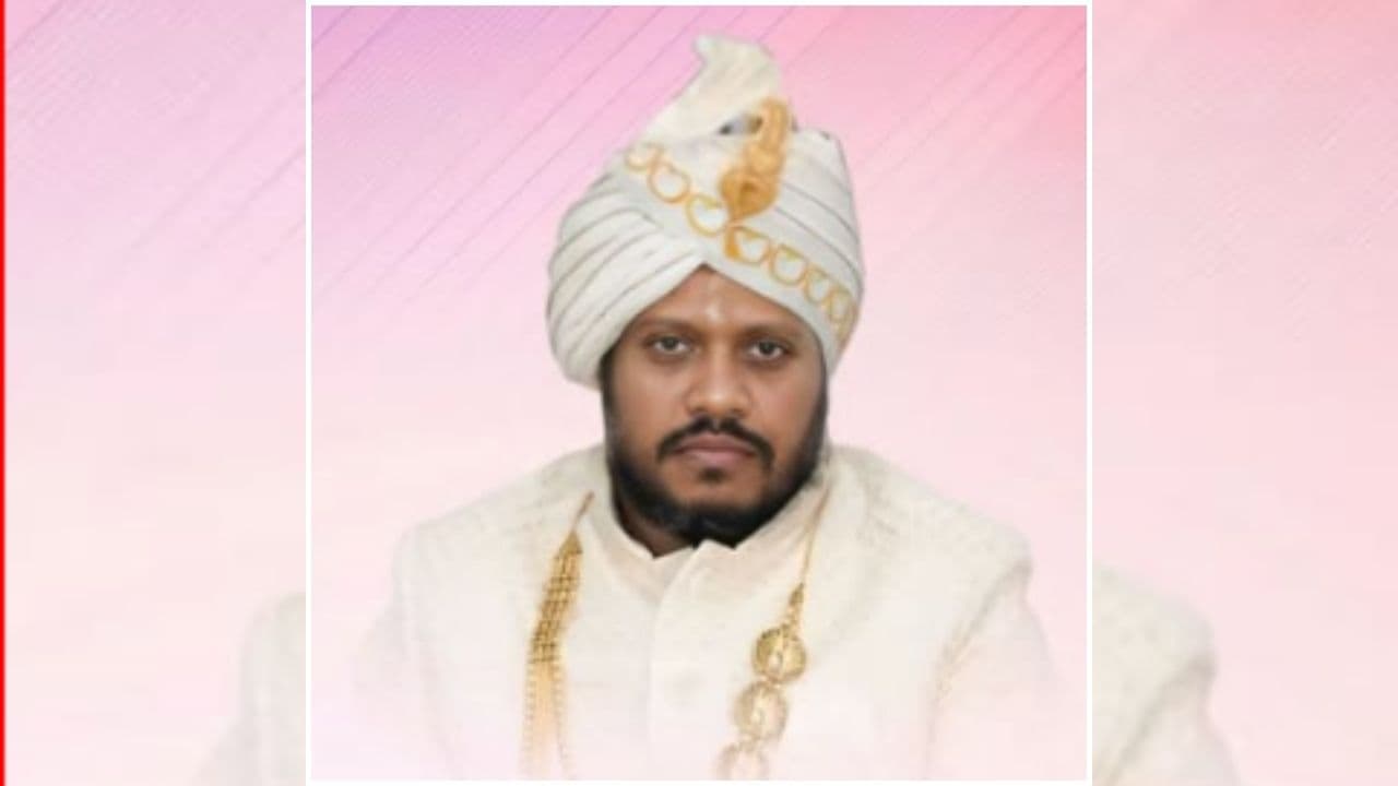 Guru Dhaldas Saheb Congress Join: कैबिनेट मंत्री खुशवंत साहेब के बड़े भाई ने थामा कांग्रेस का दामन, पोरा तिहार कार्यक्रम में पूर्व सीएम बघेल ने दिलाई सदस्यता