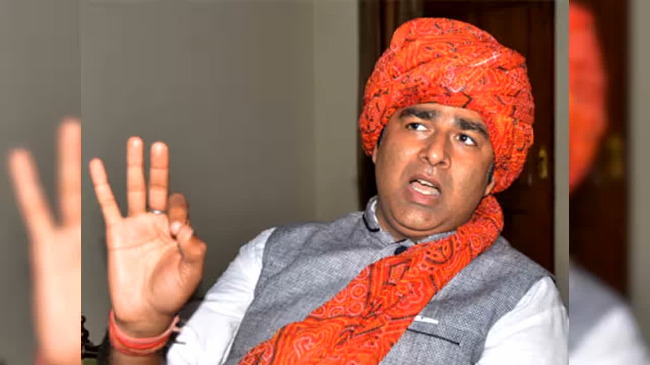 BJP MLA Sangeet Som Statement: ‘पहले लड़कियों के साथ लव जिहाद, अब लड़कों का हो रहा माइंडवॉश’.. इस BJP विधायक का बड़ा दावा, कहा – ‘यूसीसी ही उतारेगा ये ‘बुखार’