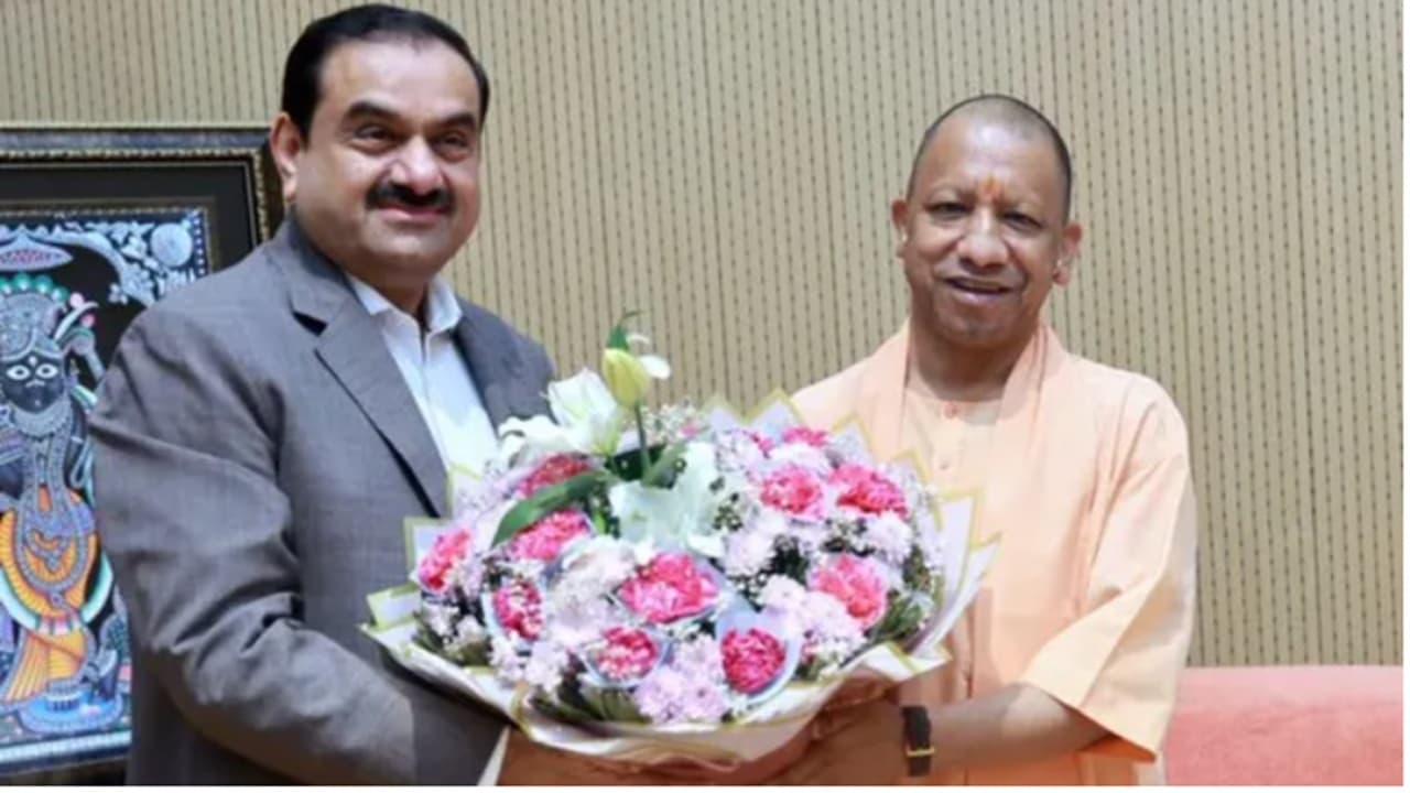 UP News: पनौरा में Adani ग्रुप लगाएगा का PSP प्लांट, GBC 5.0 के लक्ष्य के करीब पहुंचा सोनभद्र, 14,612 करोड़ के निवेश प्रस्तावों पर MOU