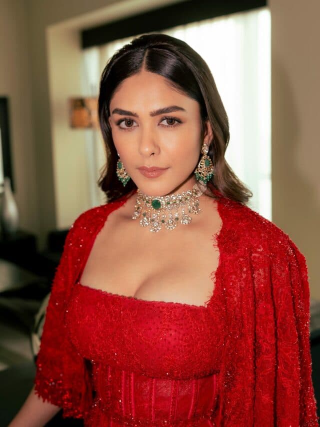 Mrunal Thakur: ‘लाल परी’ बनकर मृणाल ठाकुर ने लूटी महफिल, लेटेस्ट तस्वीरें देख थम जाएगा दिल!