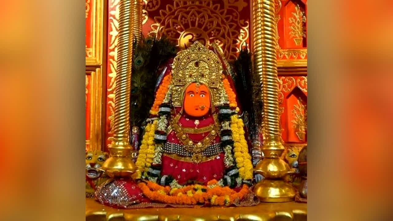 Dongargarh Maa Bamleshwari Navratri Mela 2026: मां बम्लेश्वरी मंदिर में नवरात्रि की धूम, पहले ही दिन उमड़ी भारी भीड़, श्रद्धालुओं के लिए रेलवे ने किया खास इंतजाम /image: AI Social Media