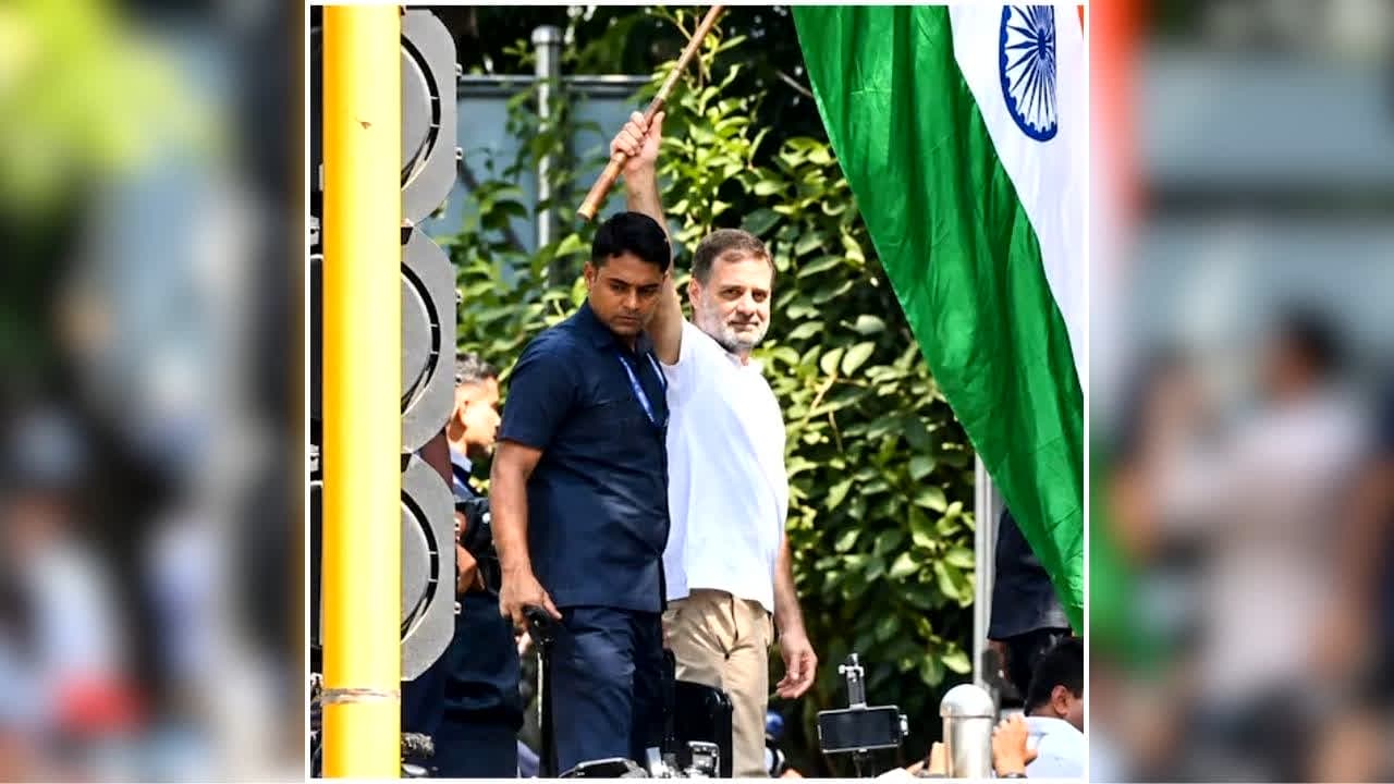 Vande Bharat: CEC के विरुद्ध.. विपक्ष ने छेड़ा युद्ध! SIR के खिलाफ दिल्ली में सियासी संग्राम, क्या आने वाले दिनों में बड़ा रूप लेगा आंदोलन?
