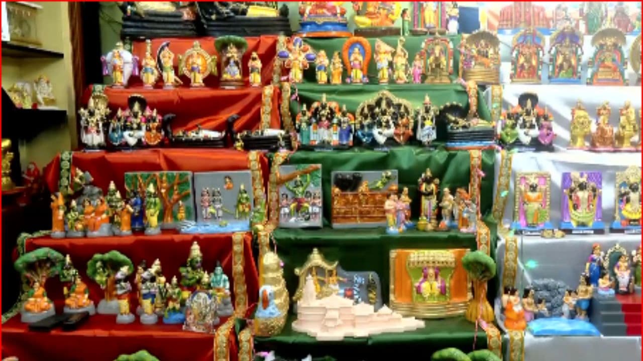 नवरात्रि पर अनोखा नजारा, 5,000 से ज्यादा गुड़ियों से सजी Golu प्रदर्शनी, सजावट को देख रह जाएंगे हैरान, जानें क्या है परंपरा