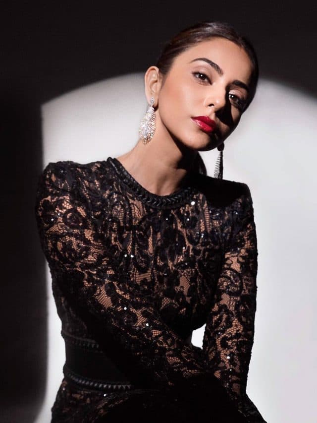 Rakul Preet Singh: रकुल प्रीत सिंह के किलर लुक ने उड़ाए होश