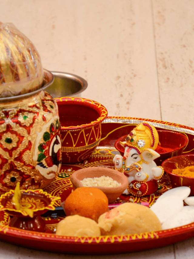 Vastu Tips In Hindi : आज ही अपनी दिनचर्या में शामिल कर लें ये 5 कार्य, खिल उठेगा पूरे परिवार का भाग्य