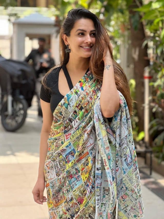Anita Hassanandani: अनीता हस्सनंदनी ने अनोखी साड़ी में शेयर की तस्वीरें, खूबसूरती से बढ़ाई फैंस की धड़कनें