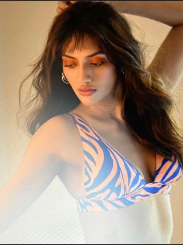 नवरात्रि के बीच सांसद नुसरत जहां ने शेयर कर दी ऐसी फोटो, जमकर उड़ा मजाक!