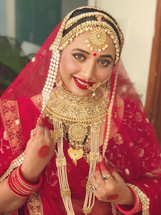 Bhojpuri actress Rani Chatterjee : साड़ी में रानी चटर्जी का ऐसा लुक देख फैंस हुए मदहोश