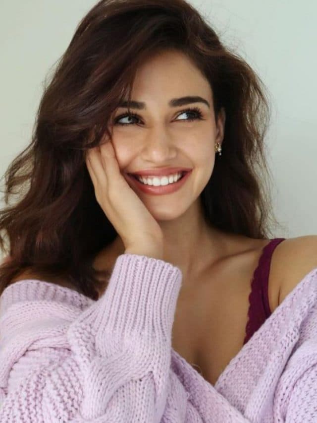 Disha Patani: एक्ट्रेस दिशा पाटनी ने सोशल मीडिया पर शेयर की अपनी खूबसूरत तस्वीरें, फैंस हुए दीवाने