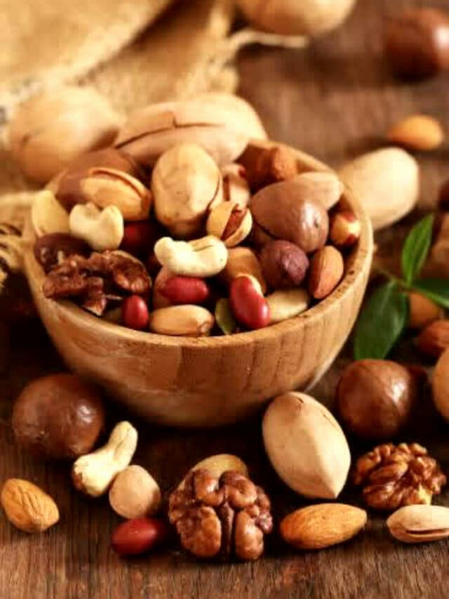 Anti-Aging Food: बुढ़ापे में भी दिखना है जवां तो डाइट में शामिल करें ये चीजें