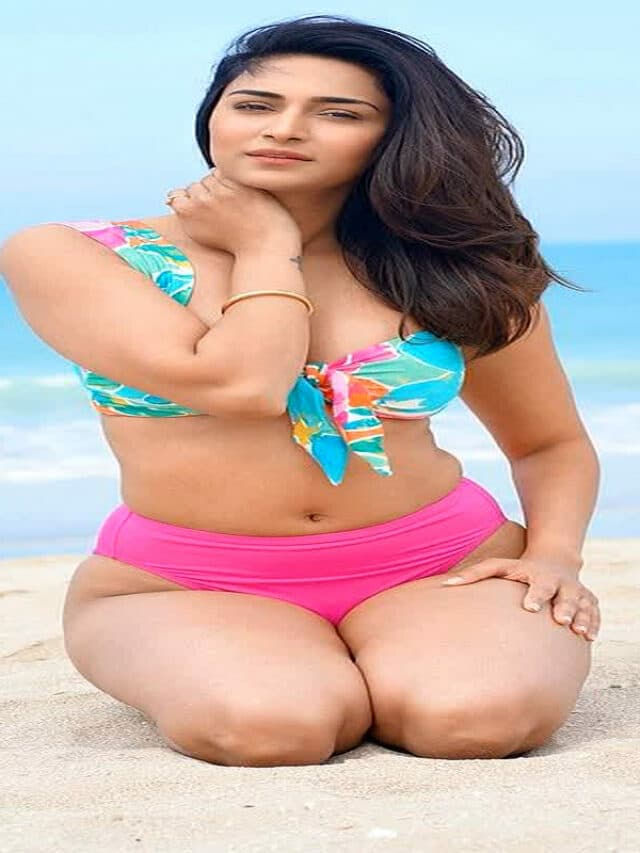 Erica Fernandes Hot Photos : टीवी की संस्कारी लड़की ने बिकिनी में बिखेरा जलवा, यहां देखें बोल्ड तस्वीरें