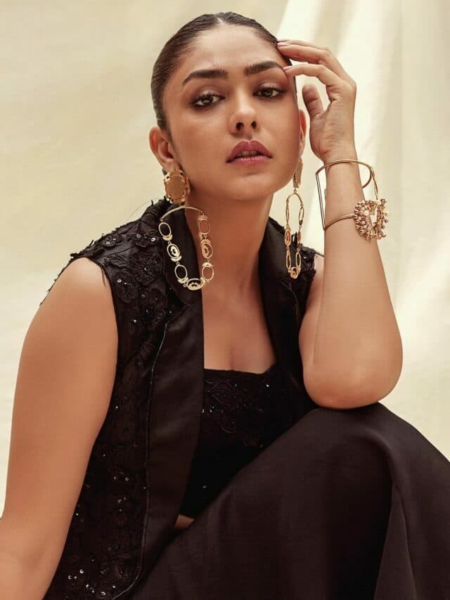 Mrunal Thakur: एक्ट्रेस ने सोशल मीडिया पर शेयर की स्टनिंग तस्वीरें, दीवाने हुए फैंस