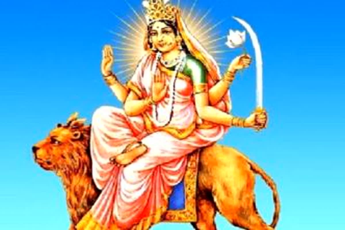 नवरात्रि के तीसरे दिन इन राशि वालों पर बरसेगी माता की विशेष कृपा, मां चंद्रघंटा के आशीर्वाद से परिवार में आएगी शांति