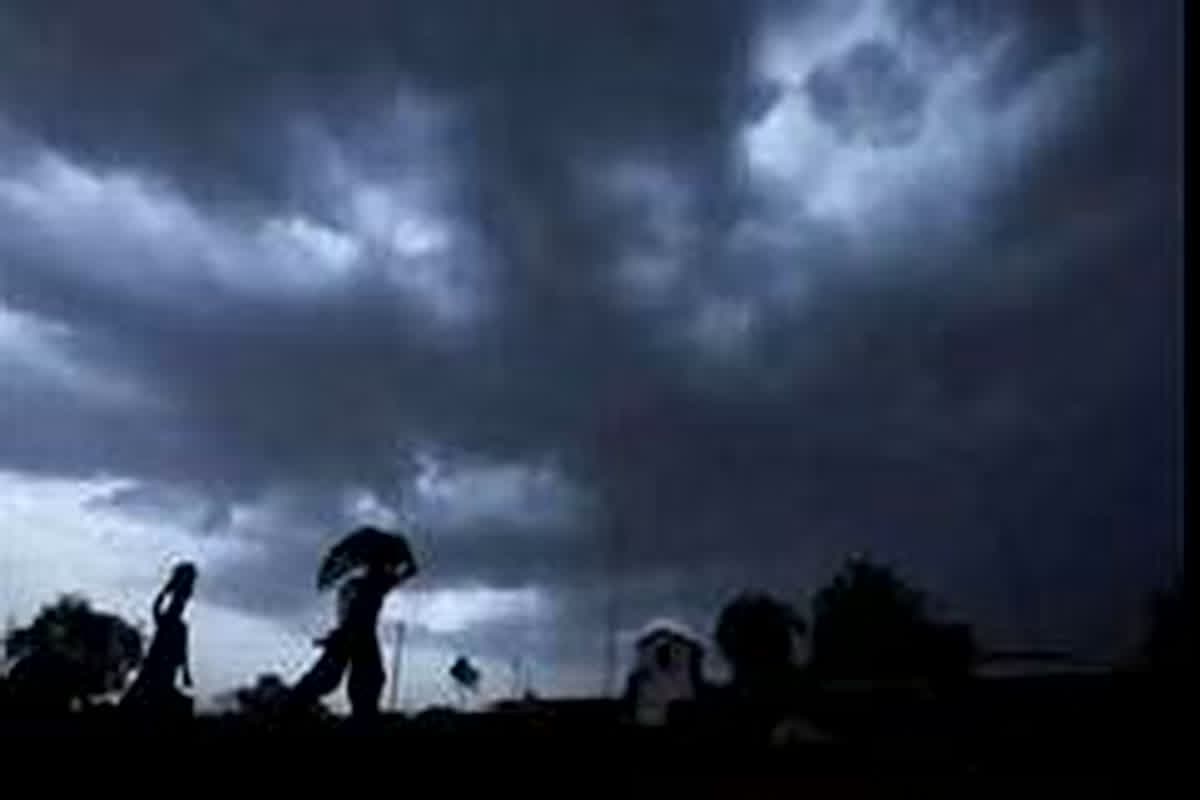 MP Weather Update: प्रदेश में अगले 48 घंटे में होगी मानसून की एंट्री, जमकर बरसेंगे बदरा, 12 जिलों में भारी बारिश का अलर्ट जारी