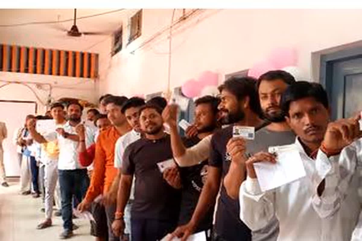 MP Assembly Bypolls 2024: मध्यप्रदेश में दो विधानसभा सीटों पर मतदान शुरू, 5.31 लाख मतदाता डालेंगे वोट, इन दिग्गजों की प्रतिष्ठा दांव पर