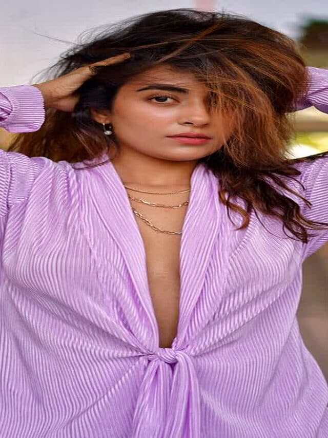 Jinal Joshi Sexy Photo : बिना ब्रा के कैमरे के सामने आई एक्ट्रेस, दिए कई सेक्सी पोज, तस्वीरें देख घुमा फैंस का दिमाग