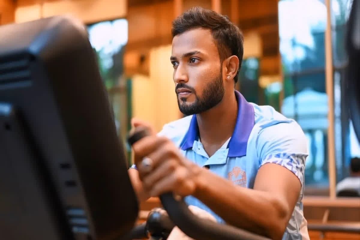 Indian Cricketer Dies: भारत बांग्लादेश सीरीज के बीच दिग्गज भारतीय क्रिकेटर का निधन, सीढ़ियों से गिरकर हुई मौत