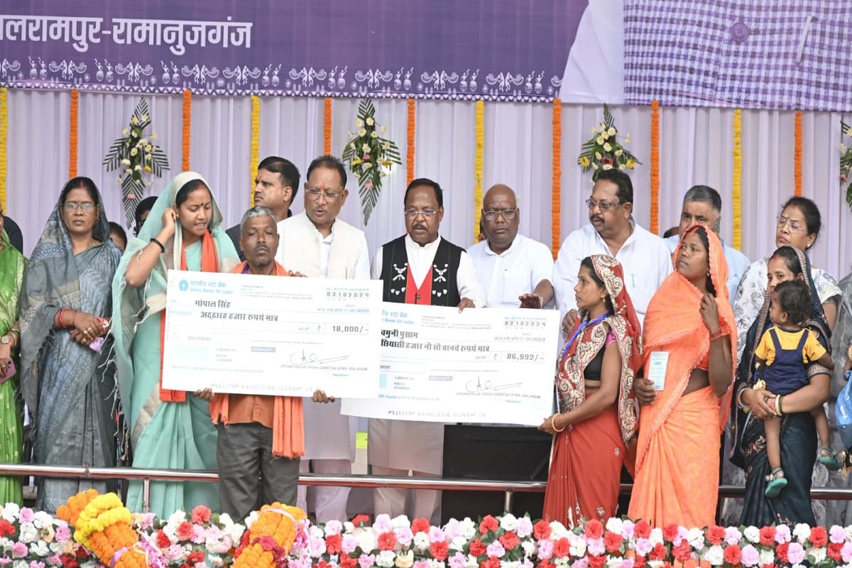 महात्मा गांधी के सपनों को पूरा कर रहे प्रधानमंत्री मोदी, मुख्यमंत्री विष्णुदेव साय ने कहा ‘धरती आबा’ से छत्तीसगढ़ के जनजातीय समुदायों को मिलेगा लाभ