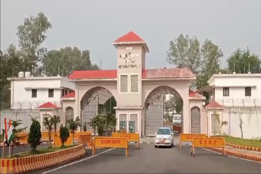 PAK Connection in Ordnance Factory Blast Case : जबलपुर ऑर्डिनेंस फैक्ट्री में हुए ब्लास्ट मामले में पाकिस्तान कनेक्शन..! सोशल मीडिया ‘एक्स’ पर पोस्ट वायरल, बड़ी साजिश की आशंका