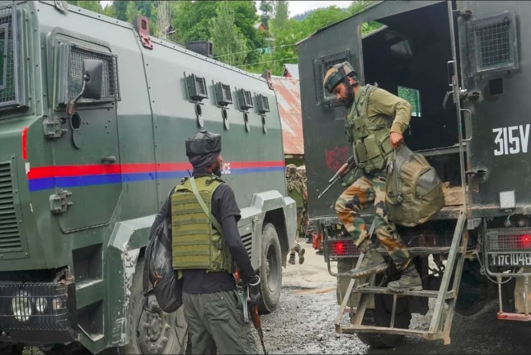 Terrorist killed in Jammu and Kashmir : घुसपैठ की कोशिश नाकाम.. सुरक्षाबलों ने 1 आतंकी को किया ढेर, कमालकोट इलाके में सर्च ऑपरेशन जारी