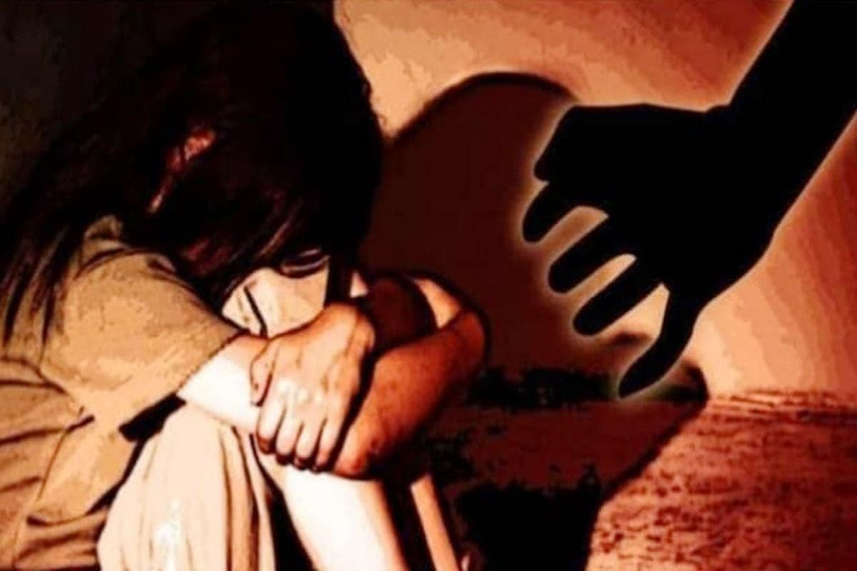 Rape With Minor Girl : 70 वर्षीय अब्दुल्ला ने तीन साल की बच्ची के साथ किया दुष्कर्म, पुलिस ने आरोपी को किया गिरफ्तार