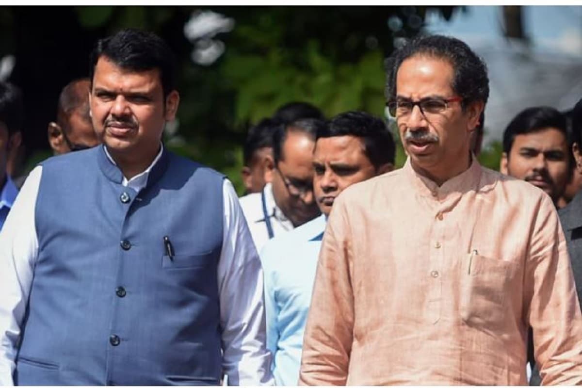 आधी रात जेपी नड्डा से मिले संजय राउत और फडणवीस से उद्धव! महाराष्ट्र में महाविकास अघाड़ी के साथ होगा महा’खेला’