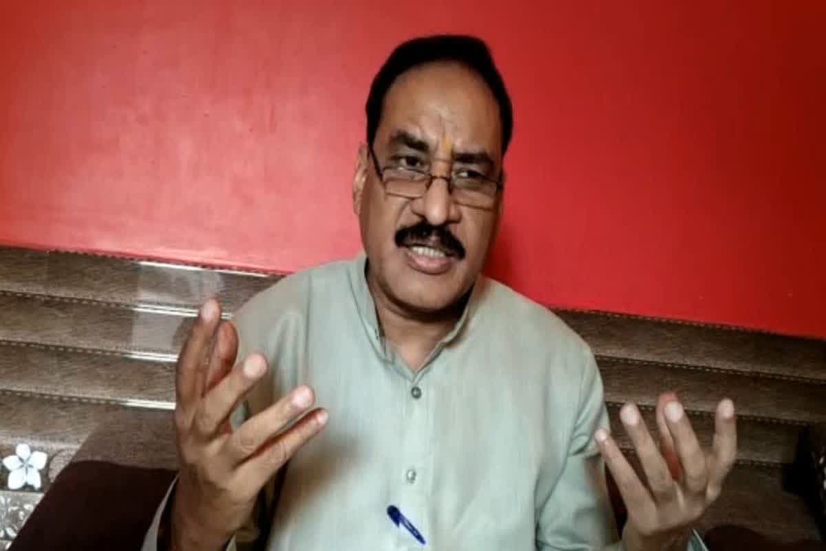 Vinod Bansal on Babu Jandel: ‘कांग्रेस की हिंदू द्रोह की हद… माफी मांगे राहुल-खरगे’, बाबू जंडेल की हरकतों पर विश्व हिंदू परिषद ने की मांग