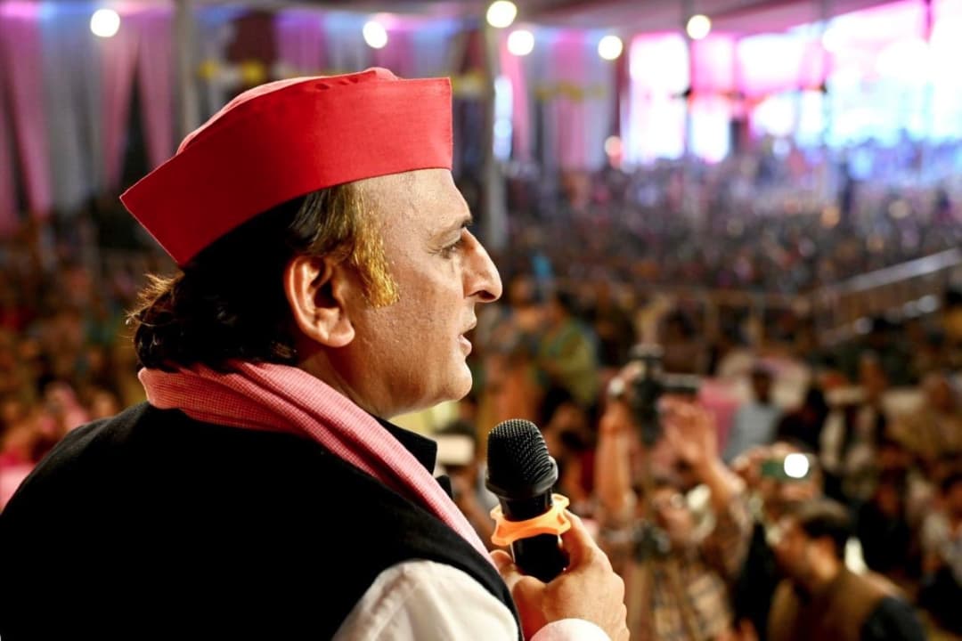 Akhilesh Yadav on Waqf Bill: सपा प्रमुख अखिलेश यादव ने किया वक्फ विधेयक का जिक्र, कहा- ‘वास्तविक मुद्दों से लोगों का ध्यान हटाने वाला बिल’