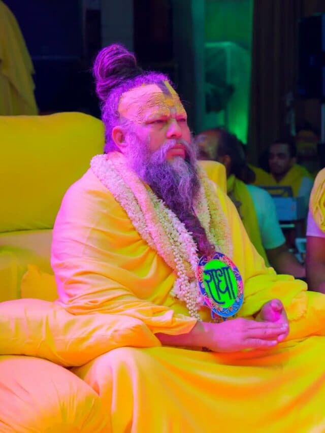 Premanand Ji Maharaj: प्रेमानंद महाराज ने बताया, स्वप्न में मृत रिश्तेदार देखने का क्या मतलब होता है?