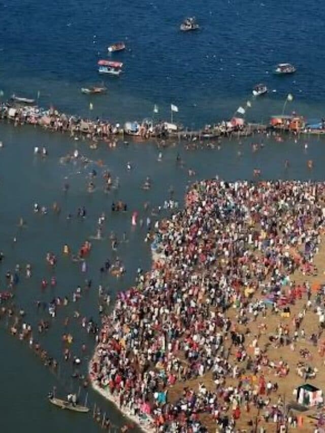 MahaKumbh Akhada Snan: महाकुंभ में कौन सा अखाड़ा करता है सबसे पहले स्नान? क्या है पवित्र नदी में पहली डुबकी की परंपरा? जानें