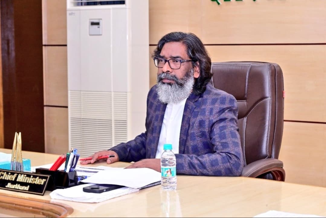 Hemant Soren Cabinet Expansion : आज होगा हेमंत सोरेन की कैबिनेट का विस्तार.. राजभवन में 11 मंत्री लेंगे शपथ, इन नेताओं को मिल सकता है मंत्री पद