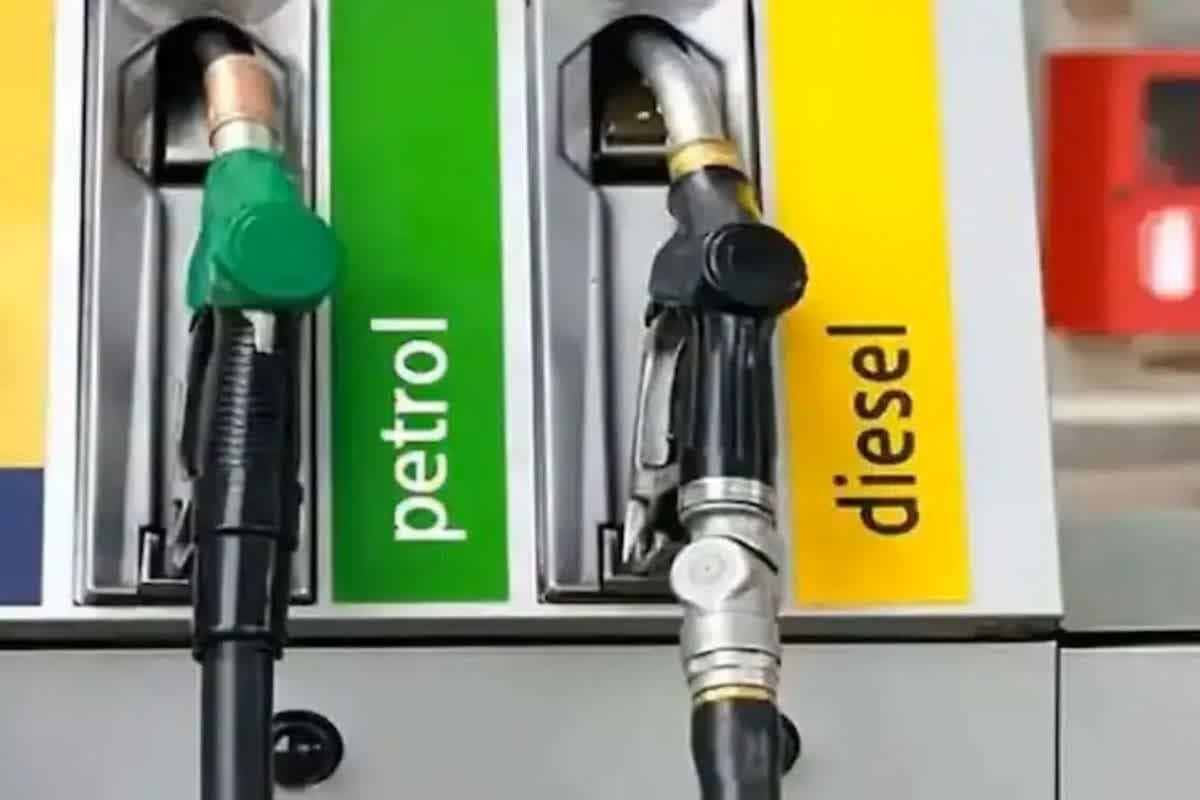 Petrol Diesel Price Today Update News: डीजल 78 रुपए लीटर, पेट्रोल भी आया 80 रुपए के करीब, टैंक फुल करवाने से पहले चेक कर लें आज का रेट