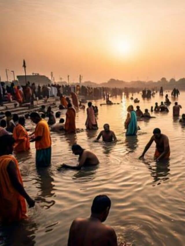 MahaKumbh 2025 Snan: महाकुंभ में स्नान के पहले जान लें ये जरूरी नियम