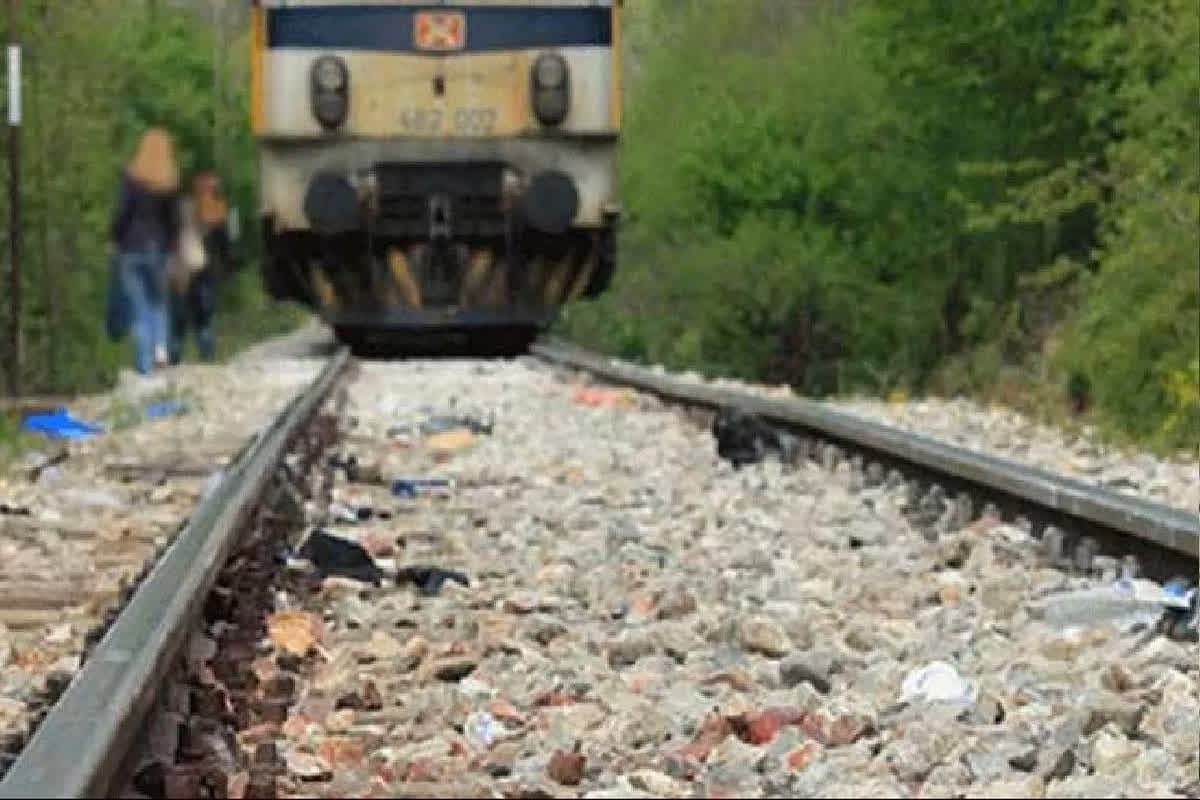 Murder Of Railway Employee : गुमशुदा रेलवे कर्मचारी का झाड़ियों में मिला शव, ड्यूटी के बाद जा रहा था घर फिर ट्रेन पटरी पर हुआ ये कांड